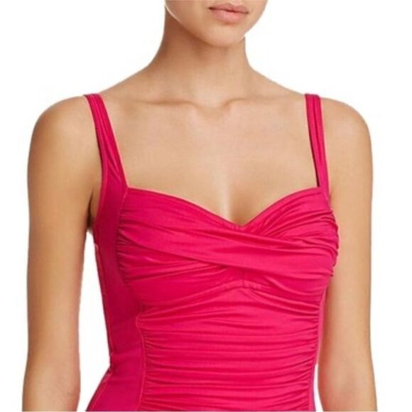 La Blanca NWT ISLAND GODDESS Shirred Tankini Top in Berry Size 8 - Picture 2 of 8